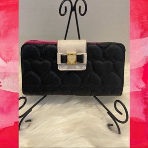 BETSEY JOHNSON WALLET
